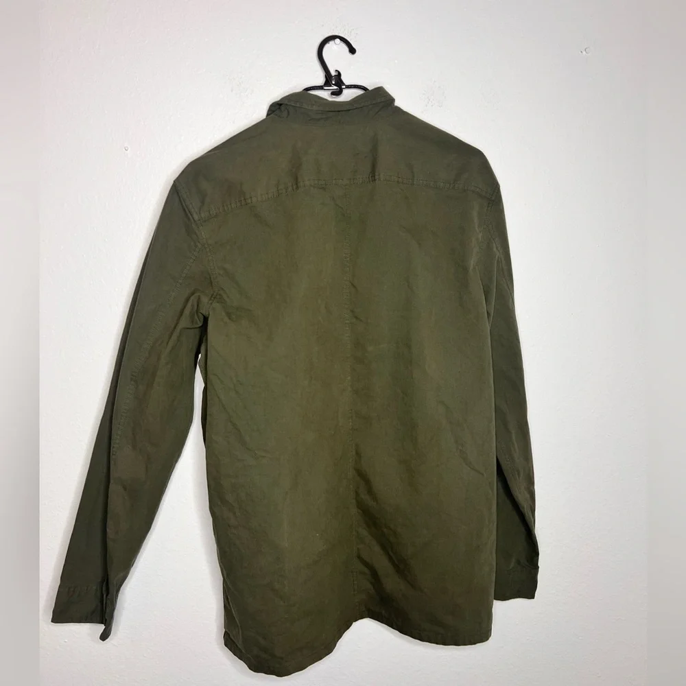 Calvin Klein Men's Long Sleeve Woven Button Down Shirt in Deep Moss